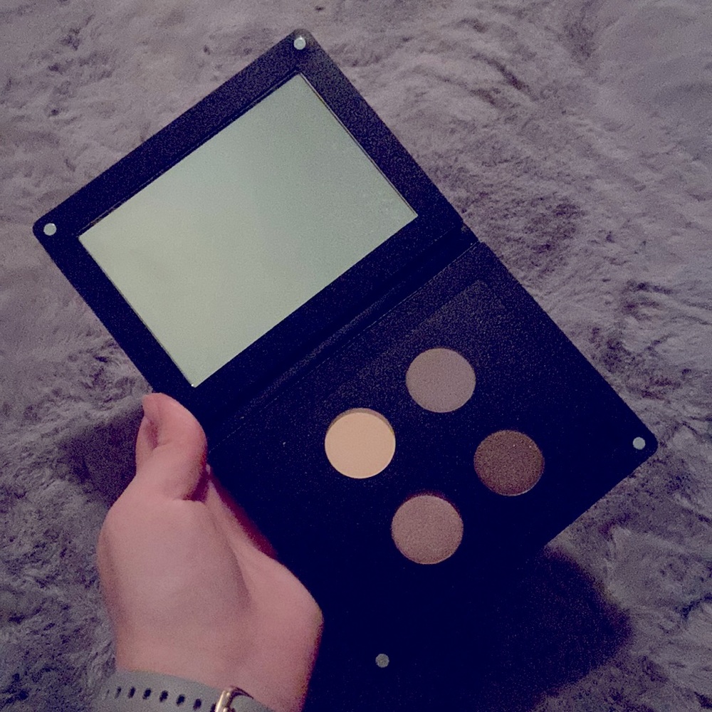 Ittse build your own palette eyeshadow palette, brand new, came in an Ipsy box